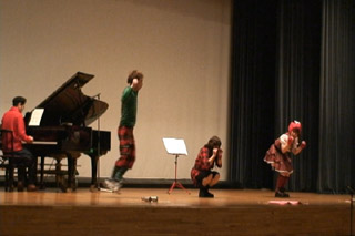 070404-007s.jpg